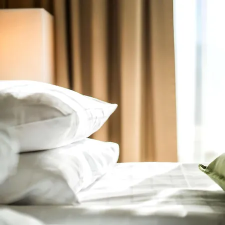 Sky Hotel Malmoe City-3